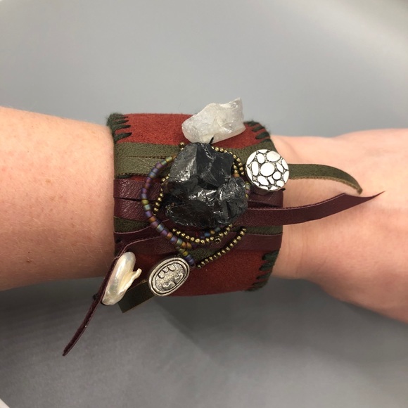 Handmade Bohemian Suede Cuff Bracelet - Picture 5 of 8